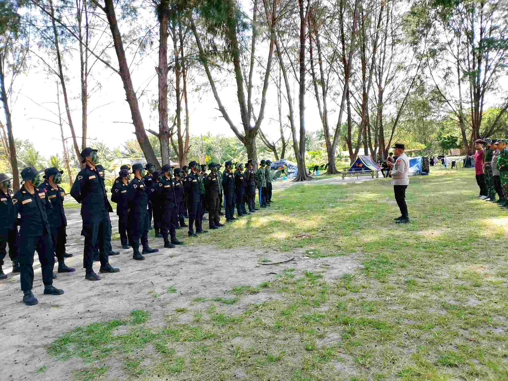 Polsek Medang Deras Gencarkan Binluh dan Cooling System di Pantai Perjuangan
