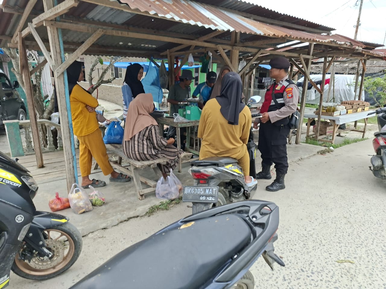 Kanit Samapta Polsek Medang Deras Giat Sambang dan “Cooling System” Jaga Harkamtibmas