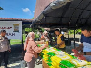 Polsek Labuhan Ruku Gelar Gerakan Pangan Murah, Bantu Masyarakat Dapatkan Harga Terjangkau