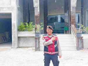 Jumat Aman, Ibadah Nyaman: Sat Samapta Polres Batu Bara Kawal Kamtibmas di Masjid-Masjid Batu Bara!