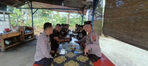 Jumat Curhat Polsek Lima Puluh: Dengarkan Keluhan Warga, Eratkan Silaturahmi, Ciptakan Kamtibmas Kondusif!