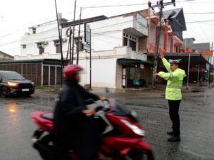 Satlantas Polres Batu Bara Optimalkan Pengaturan Lalu Lintas Pagi, Jaga Kamseltibcarlantas