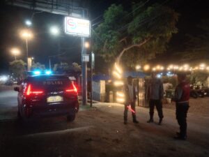 Kapolsek Indrapura Perkuat Keamanan Malam dengan Patroli Intensif, Sasar Titik Rawan Balap Liar dan Begal