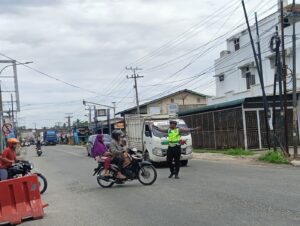 Sat Lantas Polres Batu Bara Gencar Lakukan Pengaturan Lalu Lintas: Upaya Wujudkan Kamseltibcarlantas Kondusif dan Tekan Angka Kecelakaan