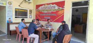 Kapolsek Indrapura Sambangi Warung Tuak, Jalin Kesepakatan Jaga Harkamtibmas