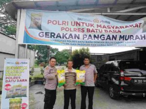 Polsek Lima Puluh Gelar Gerakan Pangan Murah, Bantu Masyarakat Dapatkan Sembako Terjangkau
