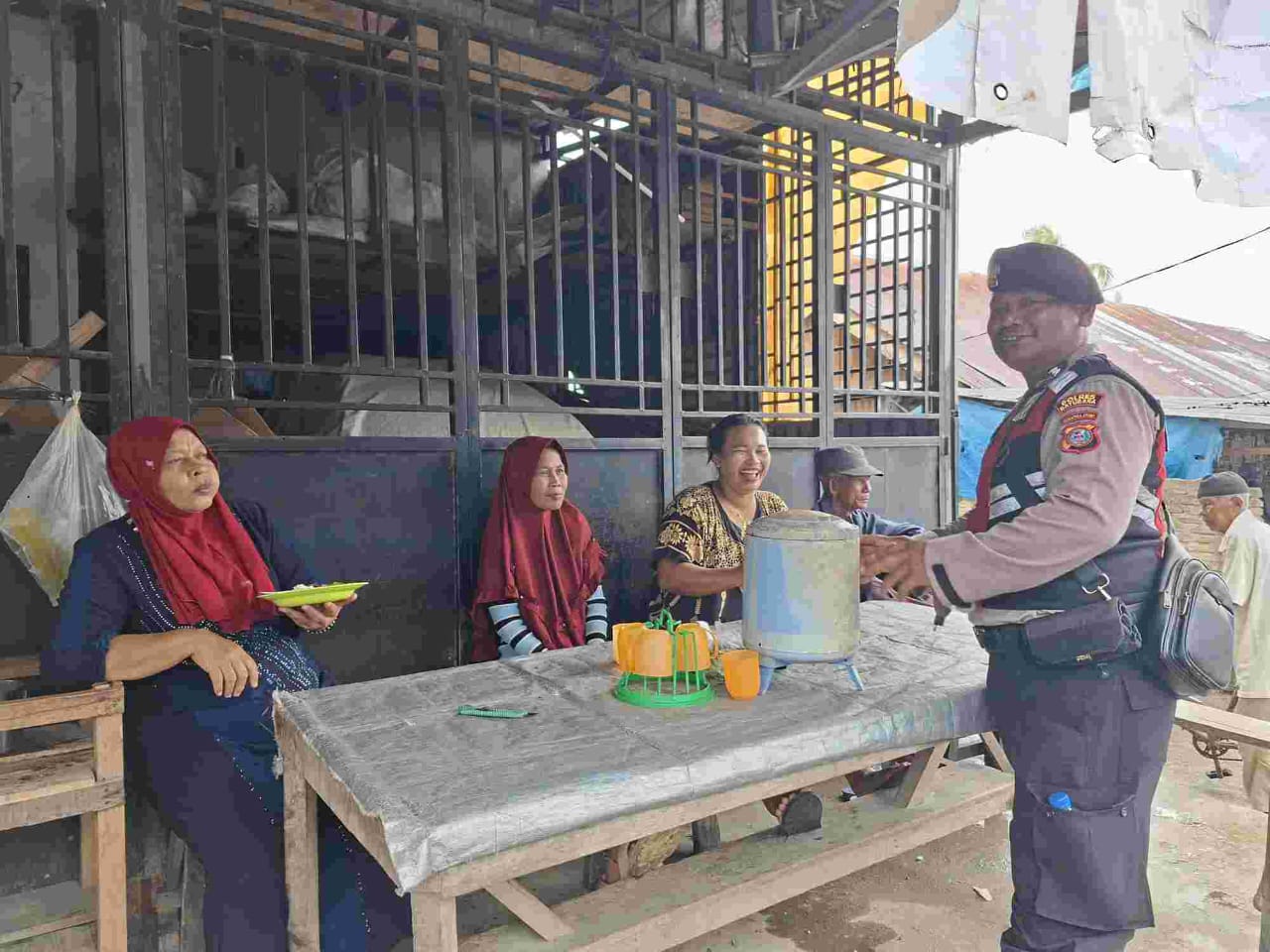 Tingkatkan Harkamtibmas, Polsek Medang Deras Aktifkan Sambang dan Cooling System di Pangkalan Dodek