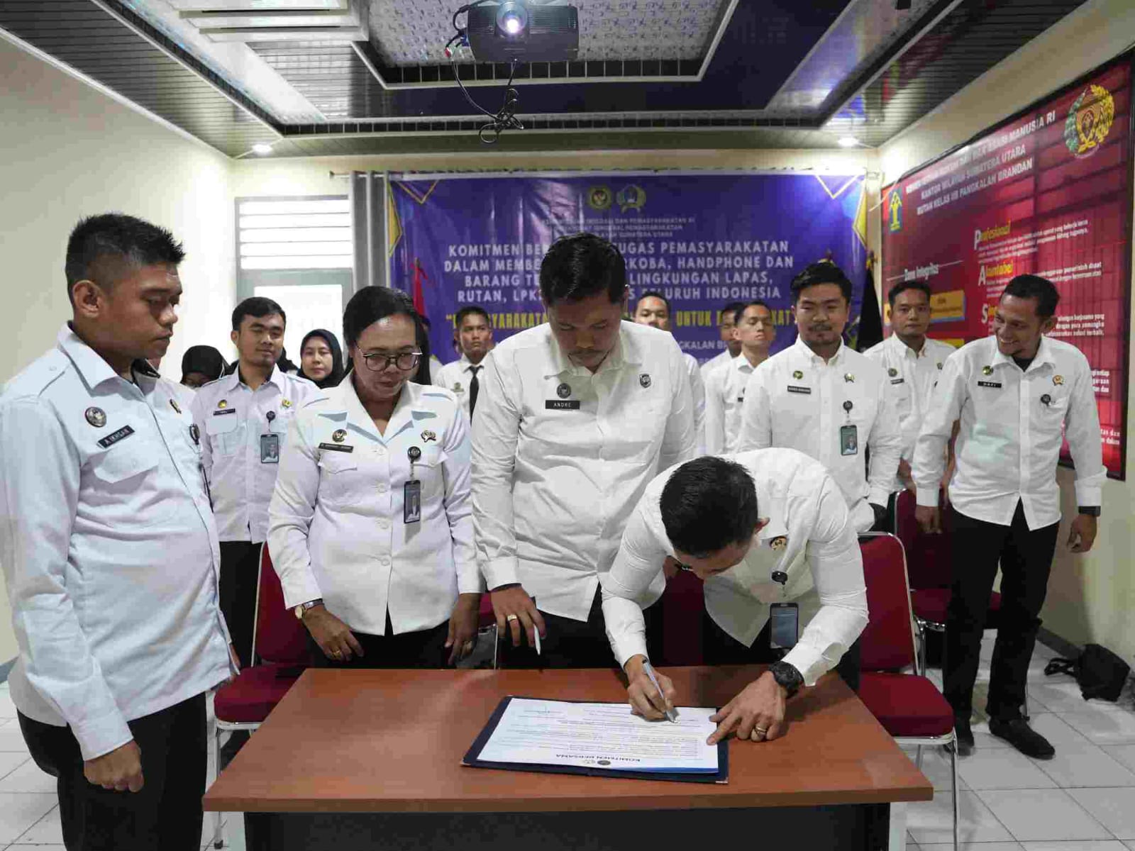 Rutan Pangkalan Brandan Perkuat Komitmen Berantas Narkoba dan Barang Ilegal Melalui Penandatanganan Bersama