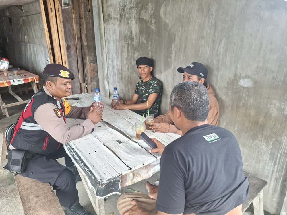 Sinergi dengan Masyarakat, Kanit Samapta Polsek Medang Deras Gencar Jaga Harkamtibmas di Kelurahan Pagurawan