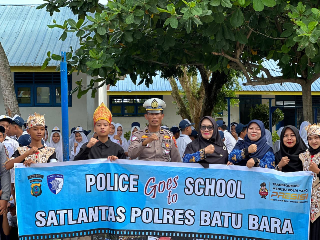 Satlantas Polres Batu Bara Gelar Police Goes To School, Kasat Lantas Jadi Inspektur Upacara di SMPN 1 Lima Puluh