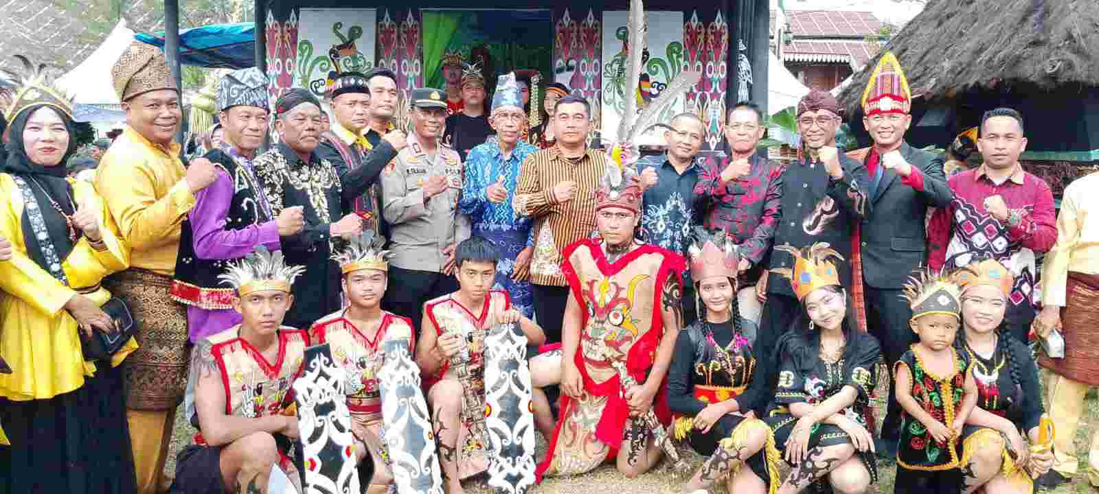 Keberagaman Etnis Warnai Pawai Pembukaan PSBD VII di Batu Bara