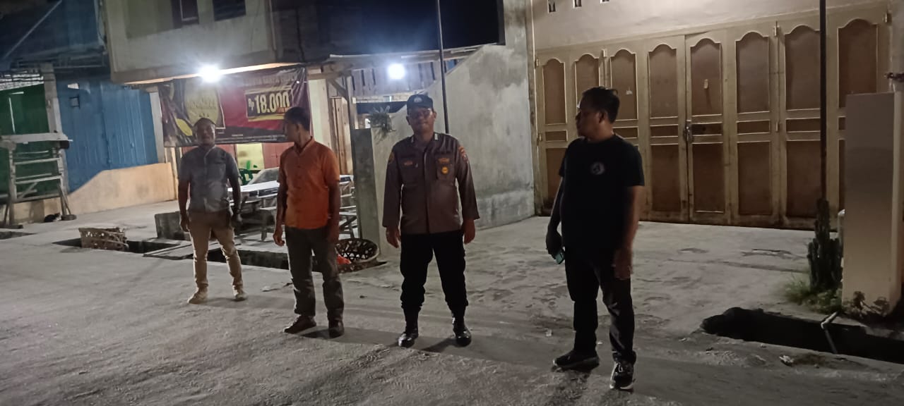 Polisi Hadir di Tengah Masyarakat, Polsek Medang Deras Tingkatkan Patroli Malam Cegah Kriminalitas