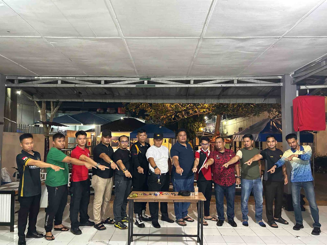 Perkuat Keamanan, Lapas Labuhan Ruku Geledah Kamar Hunian Warga Binaan