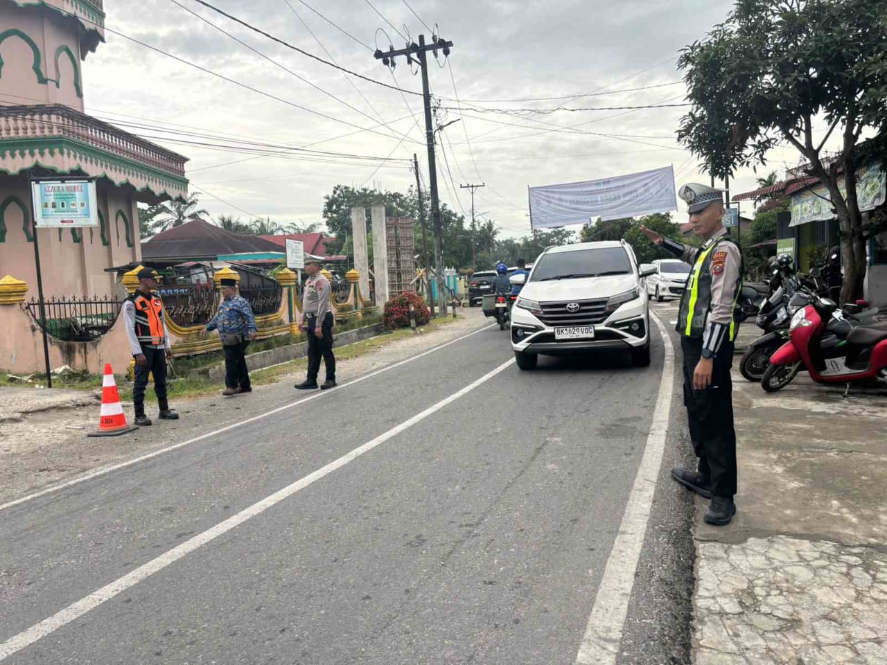 Polres Batu Bara Tingkatkan Pengaturan Lalu Lintas di Jam Sibuk, Tekan Angka Pelanggaran dan Kecelakaan