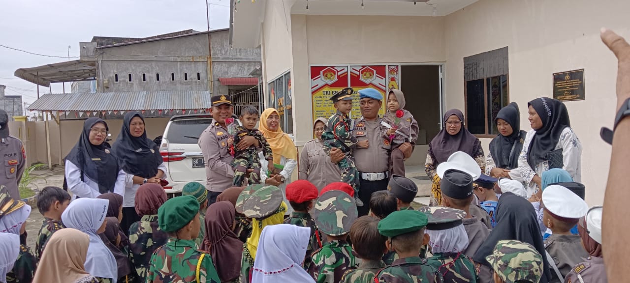 Polsek Medang Deras Terima Kunjungan Edukatif dari Taman Kanak-kanak