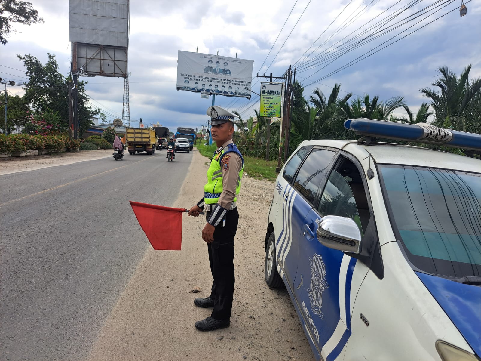 Sat Lantas Polres Batu Bara Gencarkan Patroli Kibas Bendera untuk Tingkatkan Keamanan Lalu Lintas