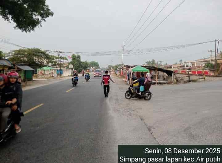 Polres Batu Bara Gelar “Strong Point” di Titik Rawan Macet, Lancarkan Arus Lalu Lintas Pagi