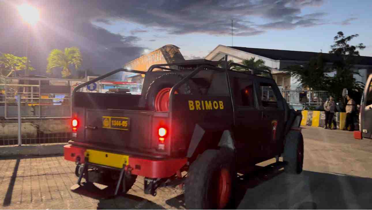 Kapal PT Pelni Pembawa Pasukan dan Logistik Polri Tiba di Pelabuhan Belawan, Perkuat Penanganan Bencana di Sumatera Utara