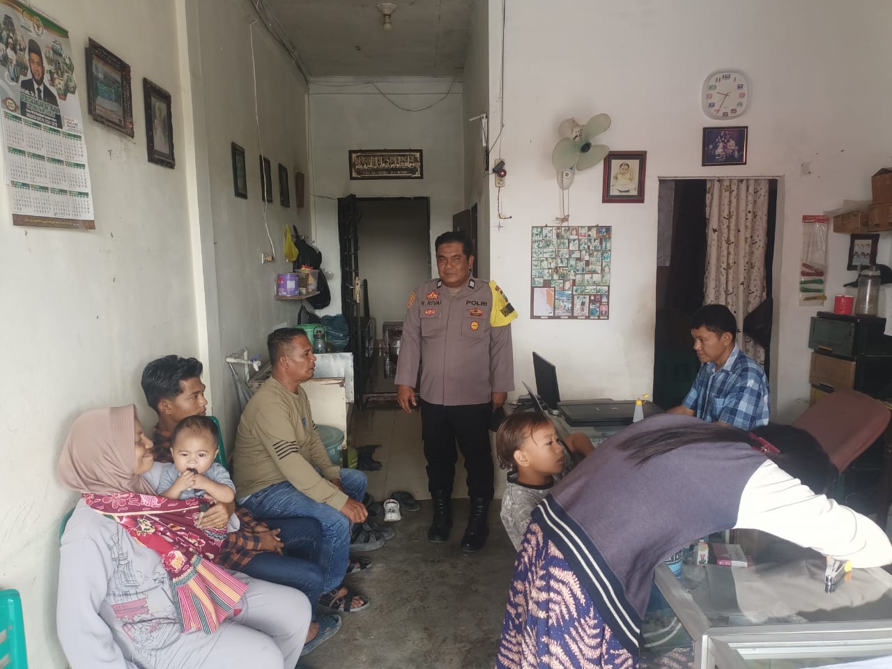 Bhabinkamtibmas Polsek Medang Deras Gencarkan Sambang dan Sosialisasi, Cegah Kejahatan Jalanan dan Geng Motor