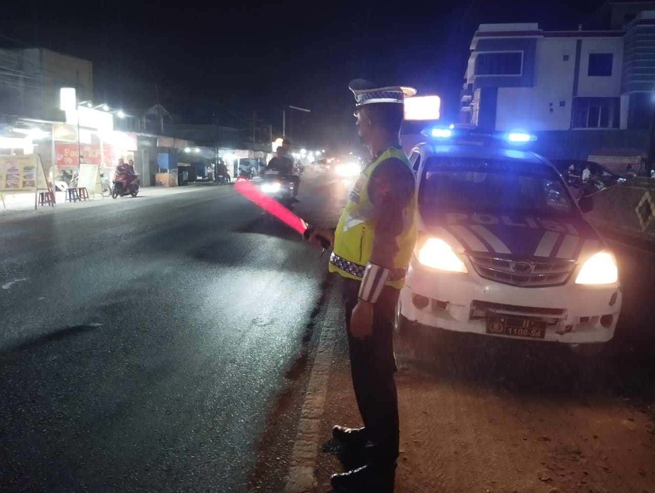 Polres Batu Bara Tingkatkan Keamanan dengan Patroli Blue Light di Jalinsum Rawan