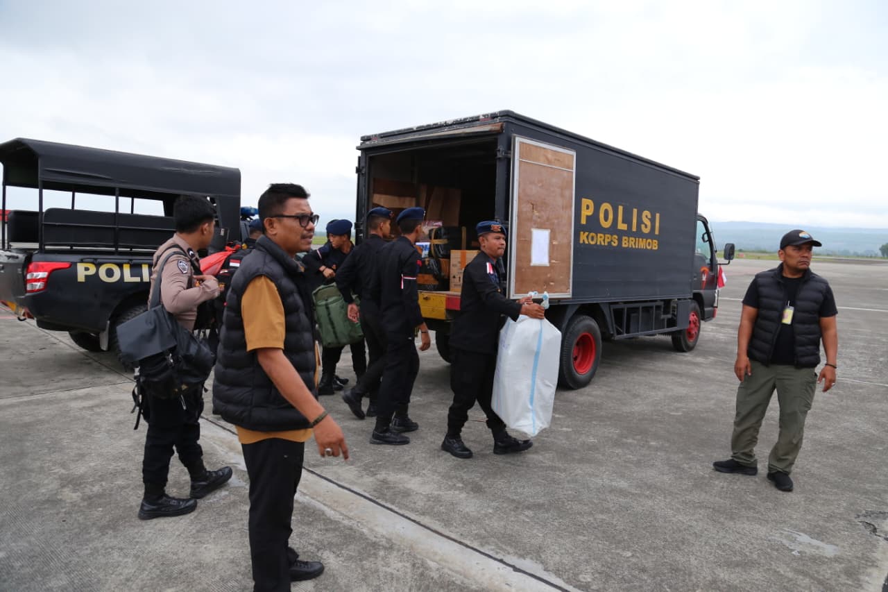Polda Aceh Kembali Kirimkan Bantuan dan Nakes untuk Korban Banjir di Aceh Tamiang