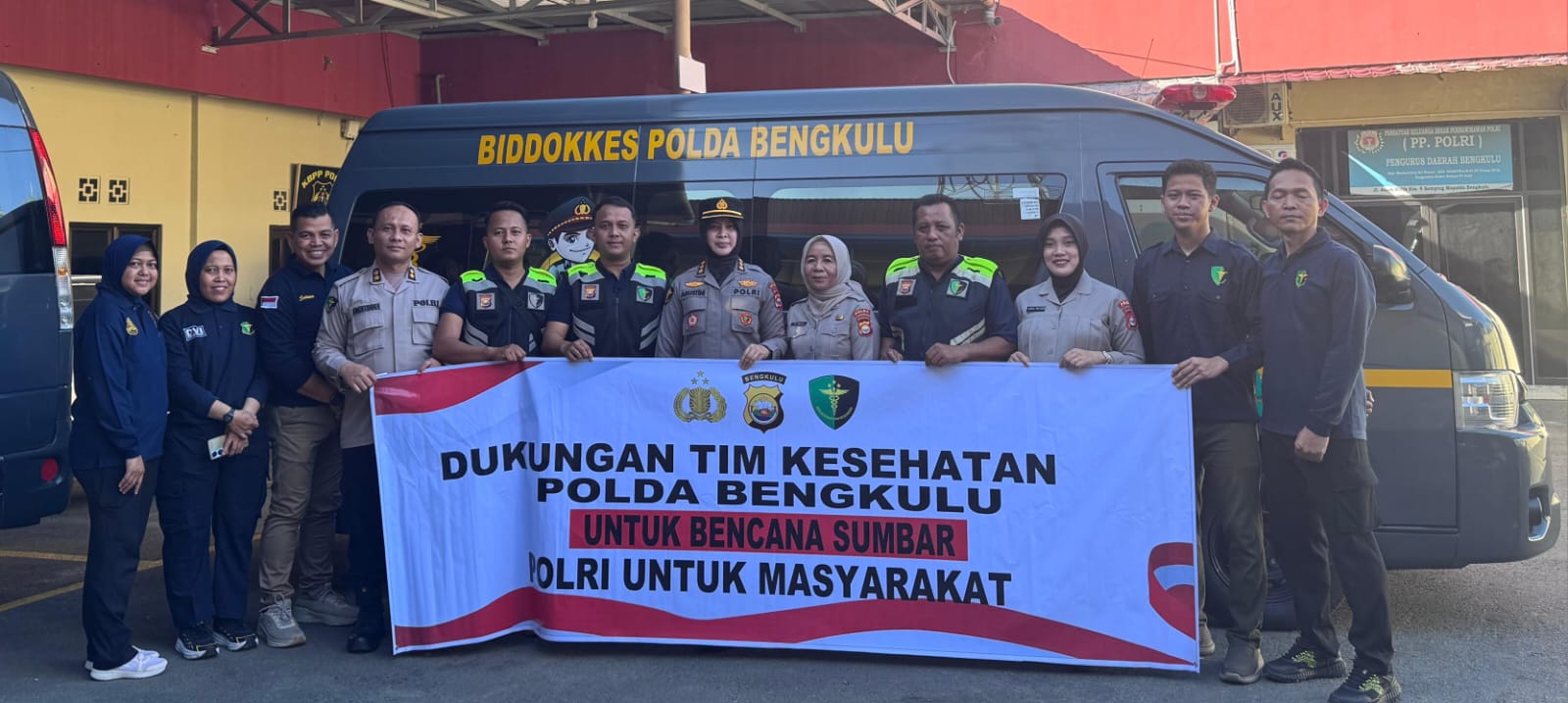 Polri Berpacu dengan Waktu Layani Kesehatan Korban Bencana Aceh, Sumut, dan Sumbar