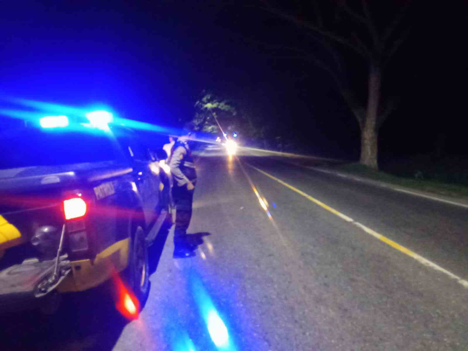 Polres Batu Bara Intensifkan Patroli “Blue Light”, Jaga Keamanan di Jalinsum Lima Puluh