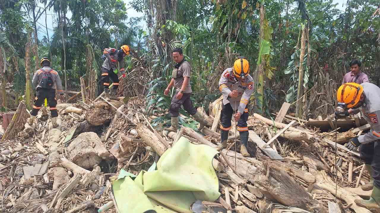 Tindak Lanjut Laporan Warga, Satwa K-9 Polri Berhasil Temukan Jenazah di Aceh Tamiang