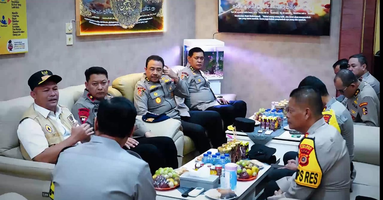 Wakapolri Pastikan Polri Terus Dampingi Masyarakat Aceh dan Sumut Bangkit dari Bencana