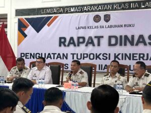 Kalapas Labuhan Ruku Pimpin Rapat Dinas Perdana, Tekankan Sinergi, Profesionalitas, dan Zero HALINAR