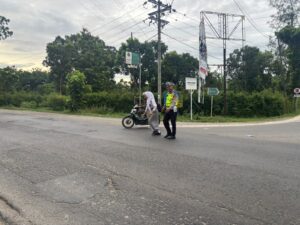 Sat Lantas Polres Batu Bara Giat Pengaturan Lalu Lintas Pagi, Pastikan Kamseltibcarlantas Kondusif   