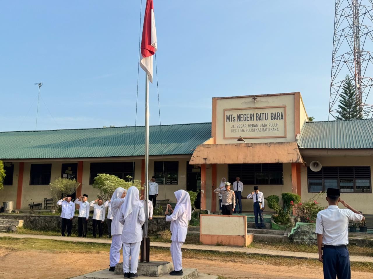 Satlantas Polres Batu Bara Gencar Sosialisasi Keselamatan Lalu Lintas melalui Program Police Goes To School