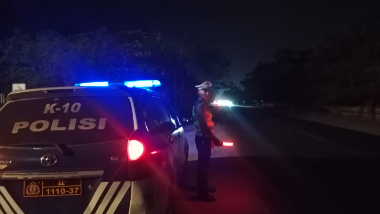 Sat Lantas Polres Batu Bara Gelar Patroli Blue Light Malam Hari di Jalinsum Indrapura