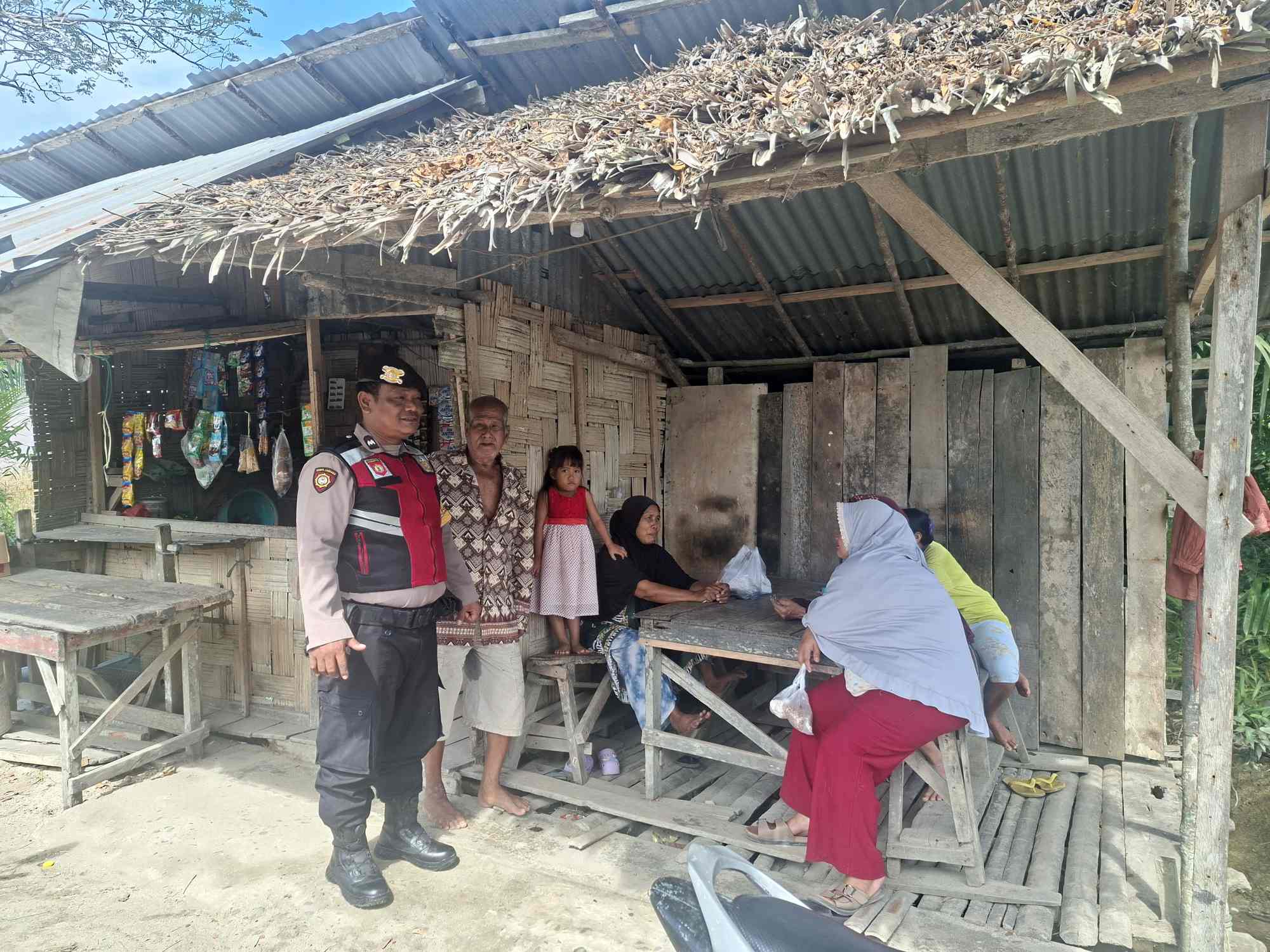 Bhabinkamtibmas Polsek Medang Deras Intensifkan Sosialisasi Antisipasi Kejahatan dan Geng Motor selama Bulan Ramadan