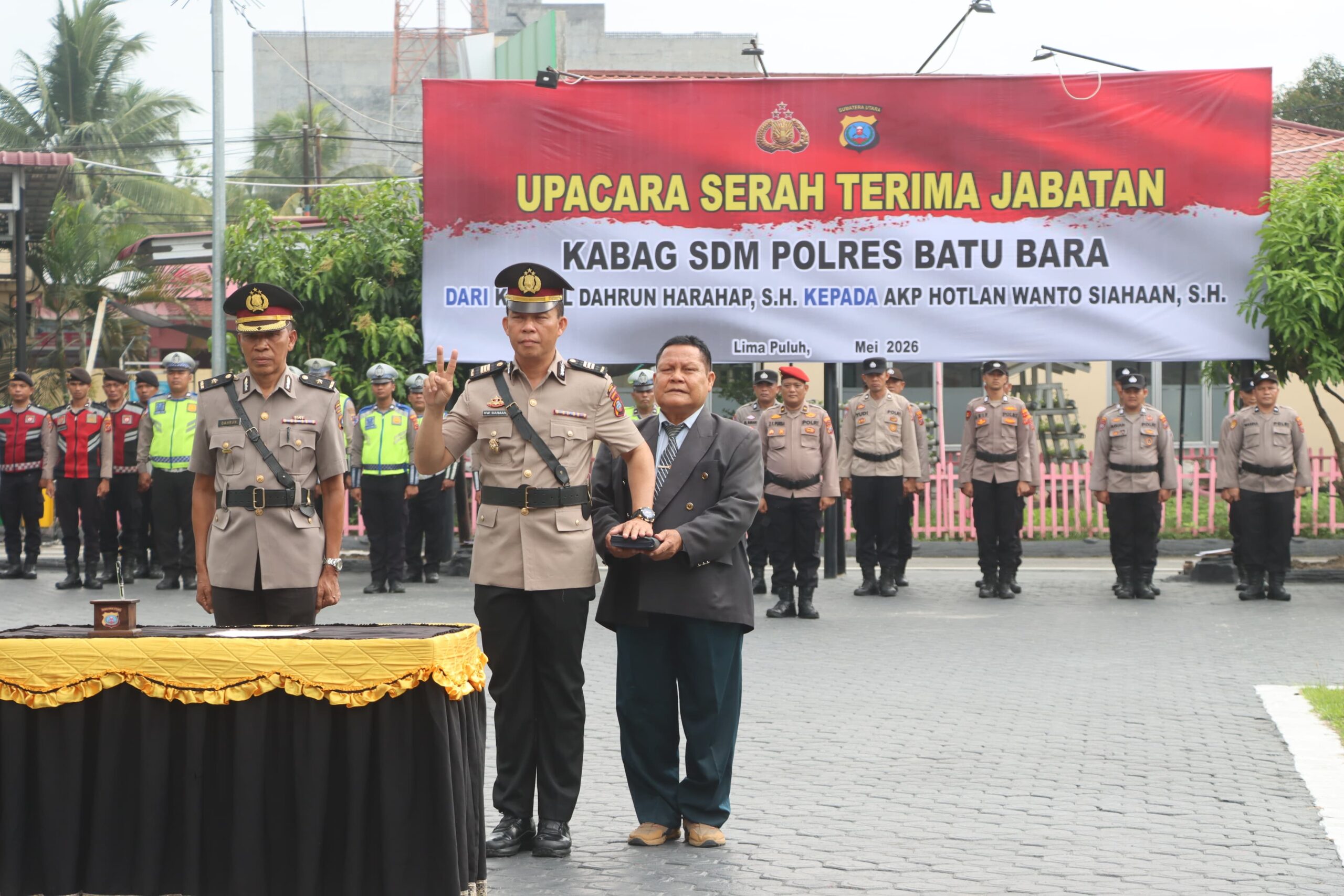 Kapolres Batu Bara Pimpin Upacara Sertijab Kabag SDM Polres Batu Bara